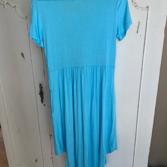 Causal high-low womens short sleeve dress. - Picture 5 of 6